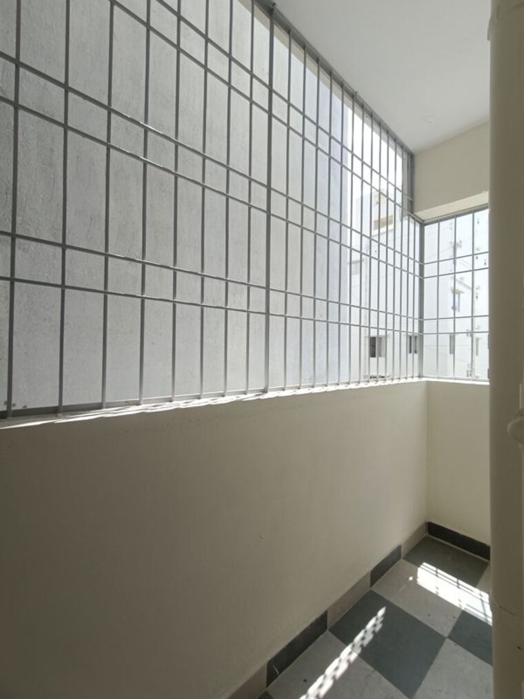 Balcony, hal layout 2 Bedroom 1100 Sq.Ft. Builder Floor In Hal Layout Bangalore 10749227