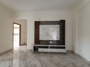 Room in 2 BHK Builder Floor at Hal Layout – for Rent