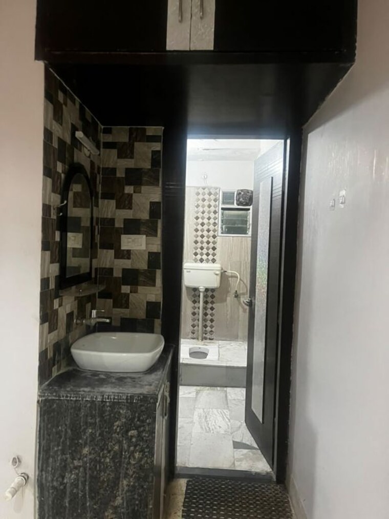 Washroom, deputy para 3 Bedroom 1250 Sq.Ft. Apartment In Deputy Para Ranchi 10749261