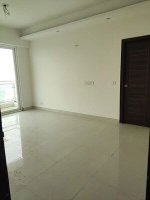 Room in 3 BHK Apartment at Mahagun Meadows, Sector 150 – for Rent