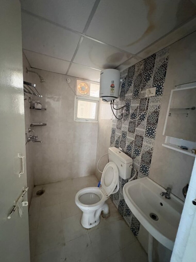 Bathroom, signature-the-millennia-3 2 Bedroom 1000 Sq.Ft. Apartment In Sector 37d Gurgaon 10749234