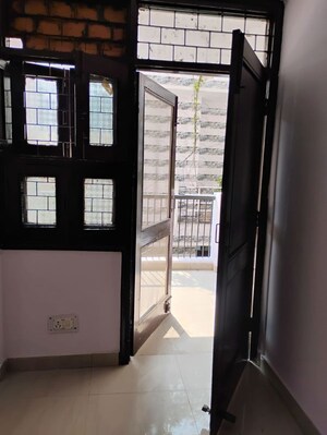 2 BHK Builder Floor For Rent in Chattarpur