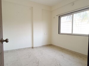 Bedroom in 3 BHK Builder Floor at Tingre Nagar – for Rent