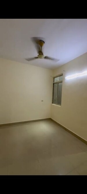 Room in 3 BHK Apartment at Conscient Habitat Residences, Sector 78 – for Sale
