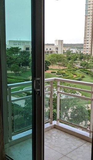 Balcony in 3 BHK Apartment at DLF Park Place, Sector 54 – for Sale