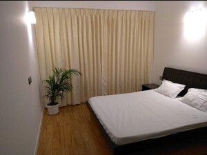 Bedroom in 3 BHK Apartment at DLF Park Place, Sector 54 – for Sale