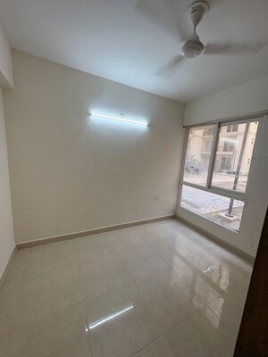 Room in 2 BHK Apartment at Signature The Millennia 3, Sector 37d – for Rent