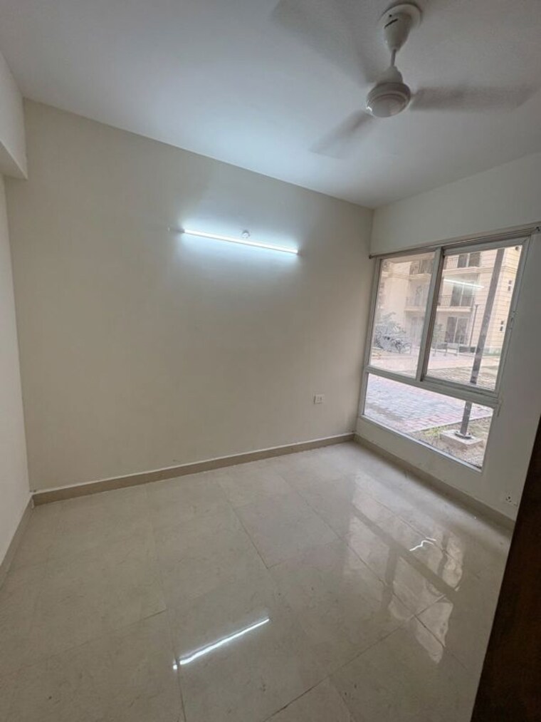 Room, signature-the-millennia-3 2 Bedroom 1000 Sq.Ft. Apartment In Sector 37d Gurgaon 10749302