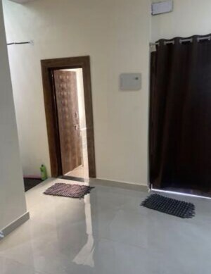Room in 2 BHK Independent House at Rho 2 Greater Noida – for Rent