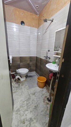 Washroom in 2 BHK Builder Floor at Vaishali – for Sale