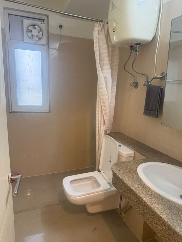 Bathroom, emaar-emerald-estate 3 Bedroom 1395 Sq.Ft. Apartment In Sector 65 Gurgaon 10749315