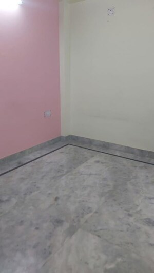 Room in 1.5 BHK Builder Floor at Mayur Vihar – for Rent