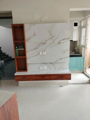 Room in 2 BHK Apartment at Tata Eureka Park, Sector 150 – for Rent