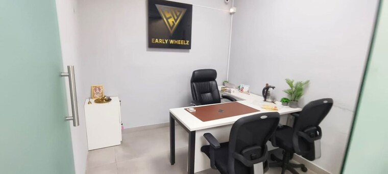 Team Area, knox-plaza Commercial Office Space 400 Sq.Ft. In Malad West Mumbai 10749350
