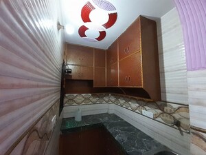 Kitchen in 1.5 BHK Builder Floor at Mayur Vihar 1 – for Rent