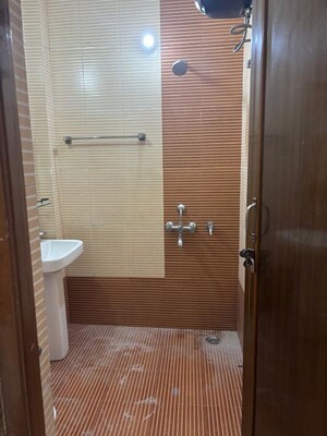Bathroom in 1 BHK Builder Floor at Palam Vihar – for Rent