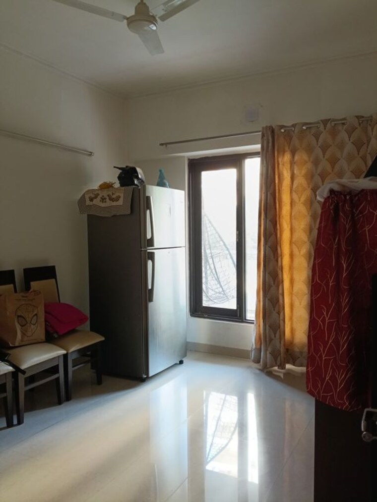 Living Room, lord-krishna-apartment 4 Bedroom 3500 Sq.Ft. Apartment In Sector 43 Gurgaon 10749366