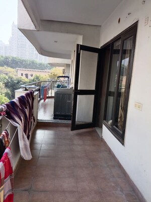Parking in 4 BHK Apartment at Lord Krishna Apartment, Sector 43 – for Rent