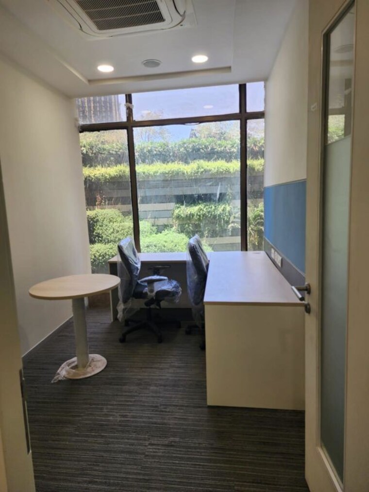 Team Area, lower parel Commercial Office Space 5230 Sq.Ft. In Lower Parel Mumbai 10749378