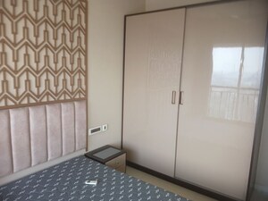 Room in 2 BHK Apartment at Siddhi Garima, Chembur – for Rent