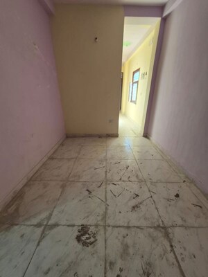 Room in 2.5 BHK Builder Floor at Mayur Vihar – for Rent