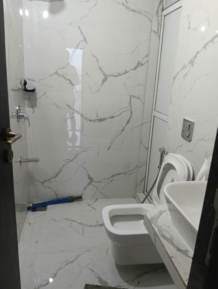 Bathroom, kasturi-regius 3 Bedroom 1180 Sq.Ft. Apartment In Kharghar Sector 12 Navi Mumbai 10749387