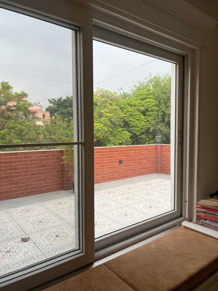 Balcony, sarita vihar 3 Bedroom 1950 Sq.Ft. Apartment In Sarita Vihar Delhi 10749369