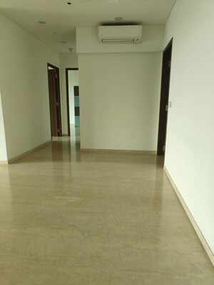 Room in 3 BHK Apartment at Lokhandwala Minerva Mahalaxmi, Mahalaxmi – for Sale