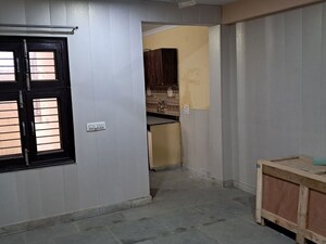 Room in 1 BHK Builder Floor at Sector 46 – for Rent