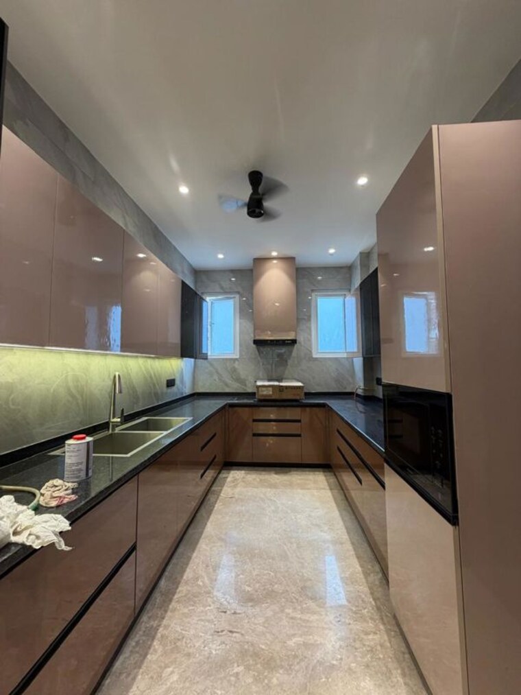 Kitchen, kalkaji 3 Bedroom 200 Sq.Yd. Builder Floor In Kalkaji Delhi 10748580