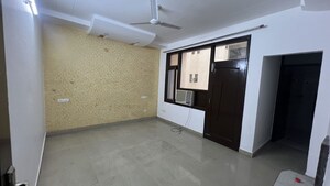 Room in 3 BHK Apartment at Pir Machalla – for Rent
