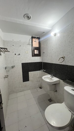 Bathroom in 3 BHK Apartment at Pir Machalla – for Rent