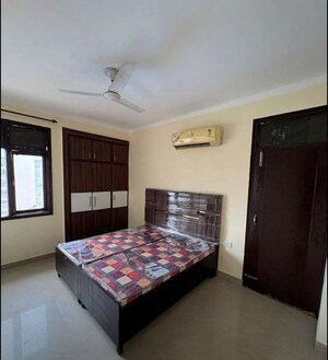 2 BHK Apartment For Rent in Nagla Road
