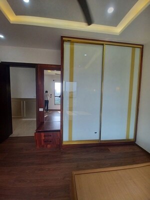 Room in 3.5 BHK Apartment at Century Ethos, Hebbal – for Rent
