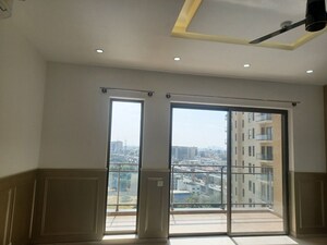 Room in 3.5 BHK Apartment at Century Ethos, Hebbal – for Rent