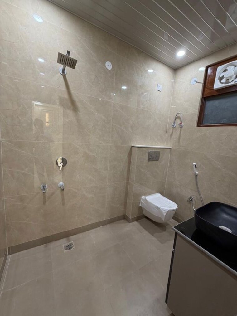 Bathroom, niti khand i 3 Bedroom 1200 Sq.Ft. Builder Floor In Niti Khand I Ghaziabad 10749436