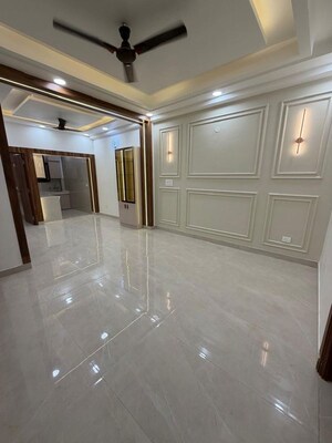 Room in 3 BHK Builder Floor at Niti Khand I – for Sale