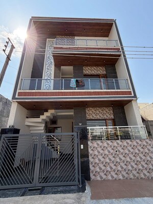 4 BHK Villa For Sale in Sector 125