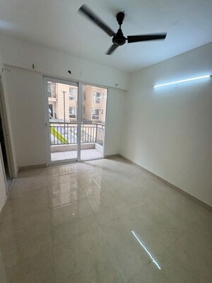 Room in 2 BHK Apartment at Signature The Millennia 3, Sector 37d – for Rent