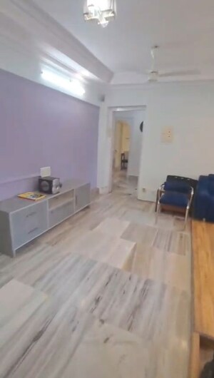 Team Area in 2 BHK Apartment at Orion Apartment Vile Parle, Vile Parle West – for Rent
