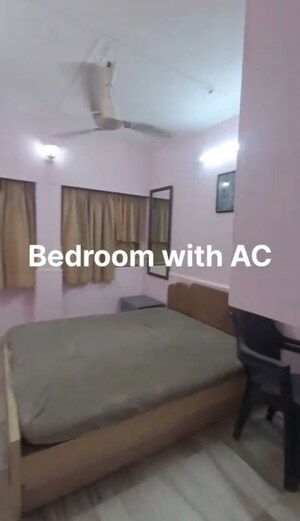 Bedroom in 2 BHK Apartment at Orion Apartment Vile Parle, Vile Parle West – for Rent