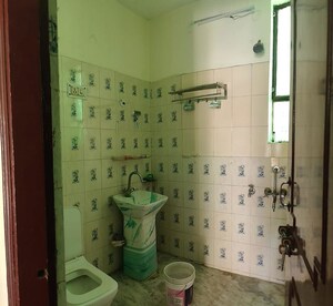 Bathroom in 1 BHK Builder Floor at Palam Vihar – for Rent