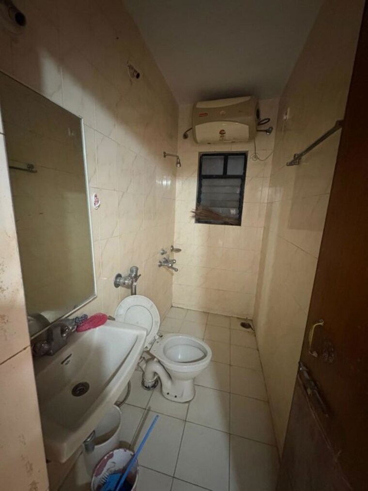 Bathroom, oxford-premium 3 Bedroom 1600 Sq.Ft. Apartment In Wanowrie Pune 10749502