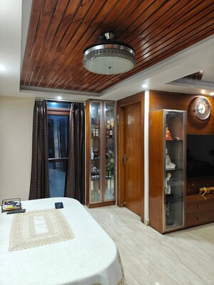 Room in 3 BHK Apartment at SVP Gulmohur Garden, Raj Nagar Extension – for Rent