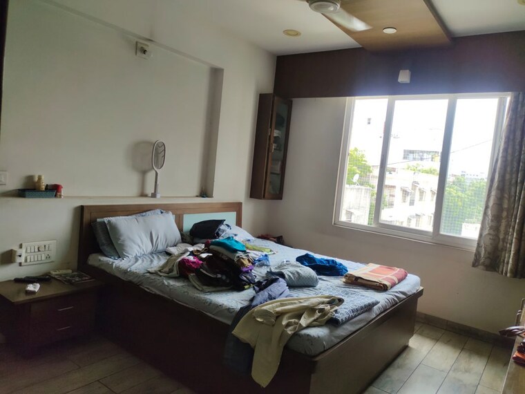 Bedroom, nishtha-devsiddhi-lavish 3 Bedroom 2000 Sq.Ft. Apartment In Navrangpura Ahmedabad 10749526
