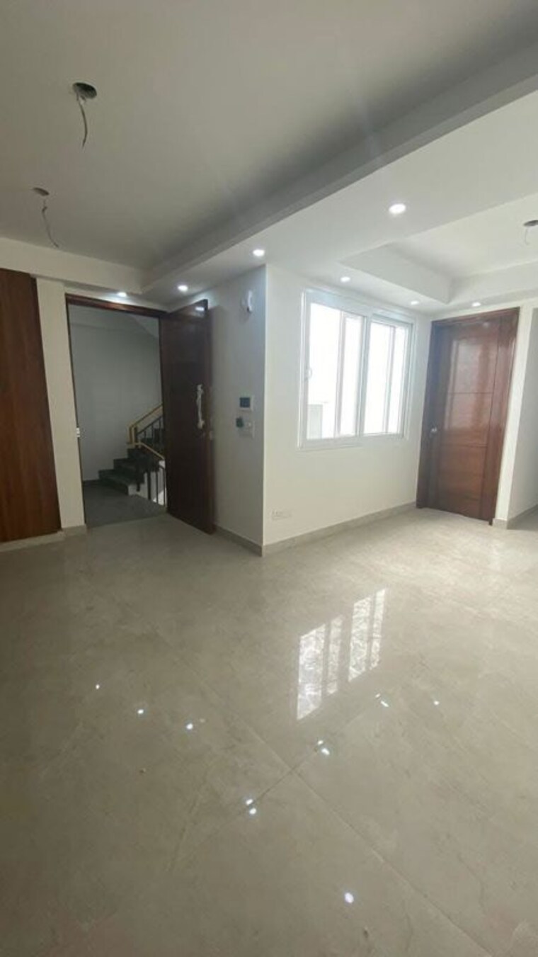 Room, sector 23a 3 Bedroom 1500 Sq.Ft. Builder Floor In Sector 23a Gurgaon 10749530