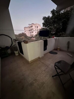 Balcony in 2 BHK Builder Floor at Sector 57 – for Rent