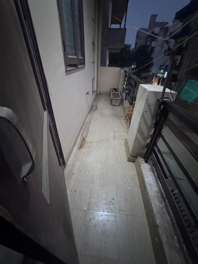 Balcony, sector 57 2 Bedroom 180 Sq.Yd. Builder Floor In Sector 57 Gurgaon 10748951