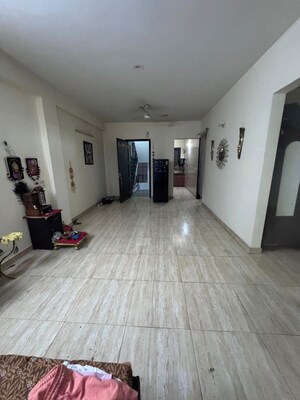 Room in 2 BHK Builder Floor at Sector 57 – for Rent