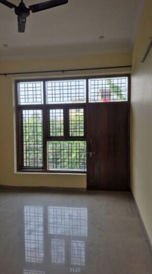 Room in 3 BHK Independent House at Sector Swarn Nagri – for Rent